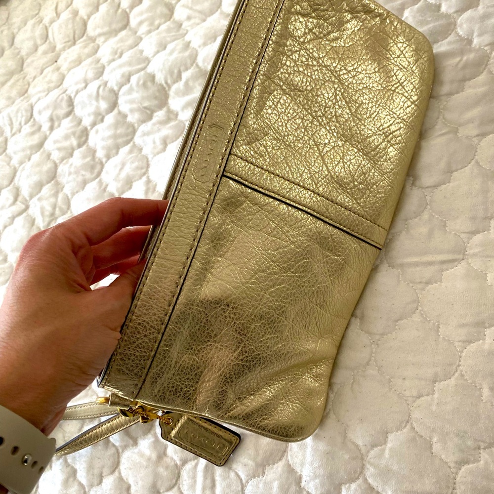 Coach Leather Wristlet/clutch - Picture 3 of 7